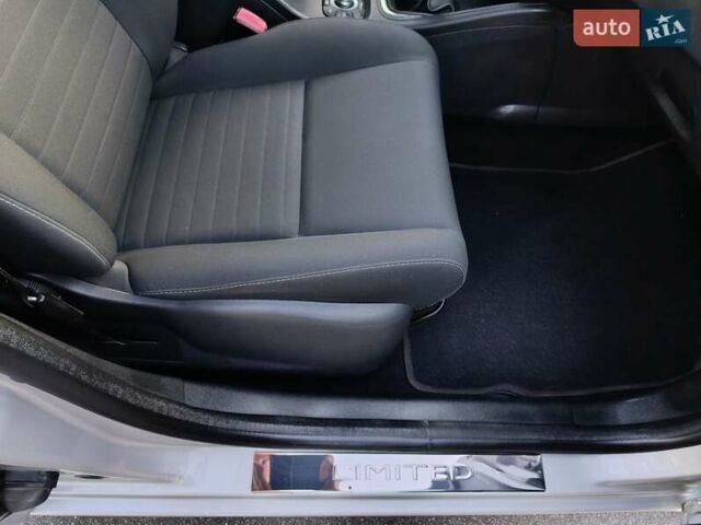 Серый Рено Меган, объемом двигателя 1.5 л и пробегом 160 тыс. км за 10500 $, фото 21 на Automoto.ua