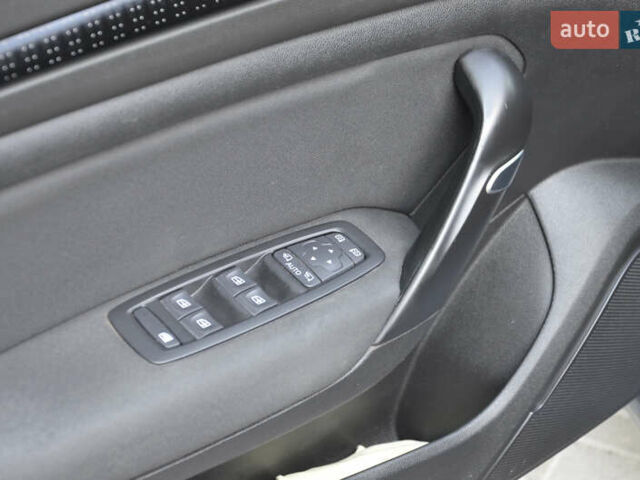 Серый Рено Меган, объемом двигателя 1.46 л и пробегом 393 тыс. км за 10999 $, фото 30 на Automoto.ua