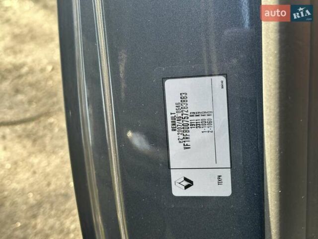 Серый Рено Меган, объемом двигателя 1.5 л и пробегом 210 тыс. км за 12400 $, фото 39 на Automoto.ua