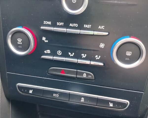 Рено Меган 2017 в Одессе на Automoto.ua Серый Рено Меган, объемом двигателя 1.2 л и пробегом 79 тыс. км за 13000 $, фото 8 на Automoto.ua