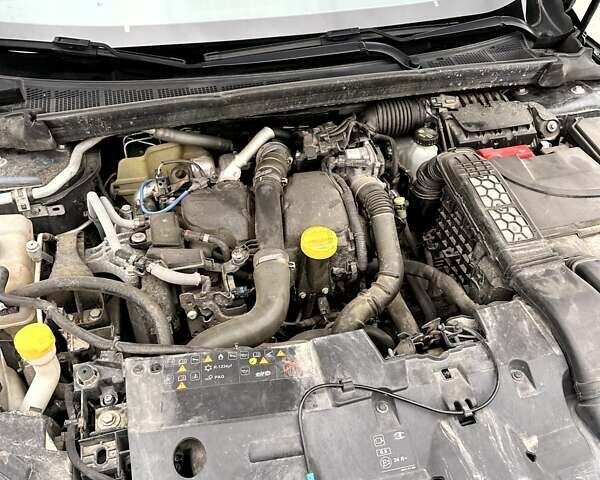 Сірий Рено Меган, об'ємом двигуна 1.46 л та пробігом 220 тис. км за 11500 $, фото 12 на Automoto.ua