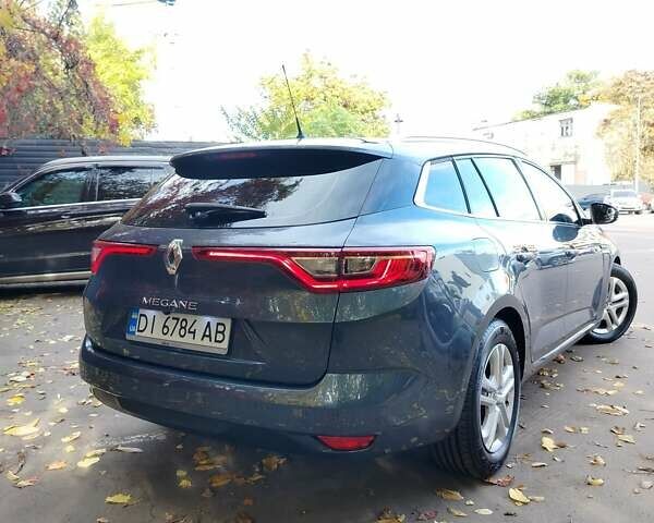 Рено Меган 2017 в Одессе на Automoto.ua Серый Рено Меган, объемом двигателя 1.2 л и пробегом 79 тыс. км за 13000 $, фото 1 на Automoto.ua