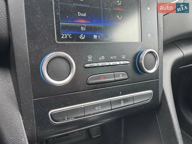 Сірий Рено Меган, об'ємом двигуна 1.46 л та пробігом 232 тис. км за 10990 $, фото 24 на Automoto.ua