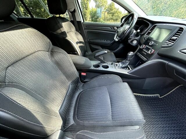 Серый Рено Меган, объемом двигателя 1.5 л и пробегом 202 тыс. км за 11899 $, фото 15 на Automoto.ua