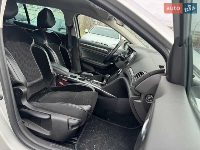 Серый Рено Меган, объемом двигателя 1.46 л и пробегом 232 тыс. км за 10990 $, фото 11 на Automoto.ua