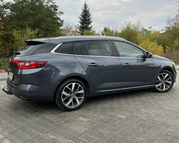 Рено Меган 2017 в Стрые на Automoto.ua Серый Рено Меган, объемом двигателя 1.46 л и пробегом 265 тыс. км за 11999 $, фото 11 на Automoto.ua