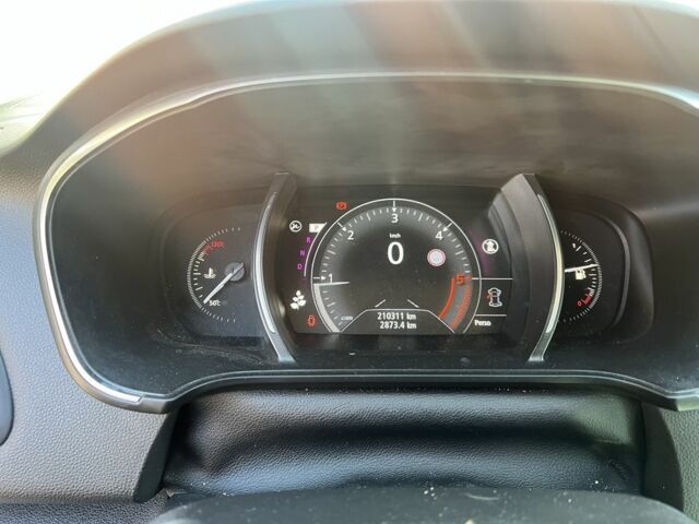 Серый Рено Меган, объемом двигателя 1.5 л и пробегом 210 тыс. км за 13950 $, фото 9 на Automoto.ua