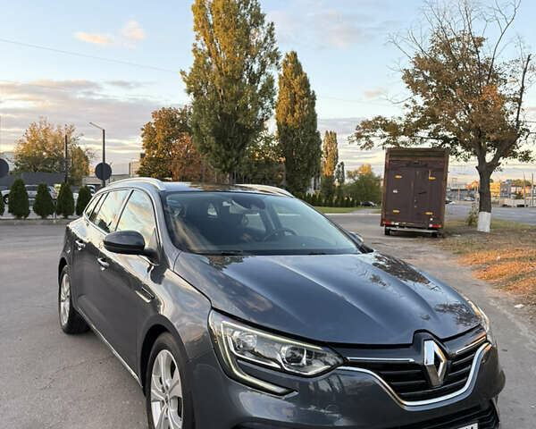 Серый Рено Меган, объемом двигателя 1.46 л и пробегом 296 тыс. км за 12200 $, фото 2 на Automoto.ua