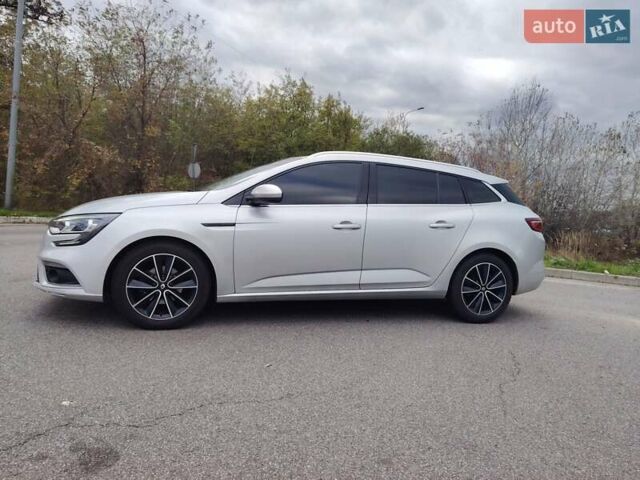 Сірий Рено Меган, об'ємом двигуна 1.46 л та пробігом 198 тис. км за 12588 $, фото 7 на Automoto.ua