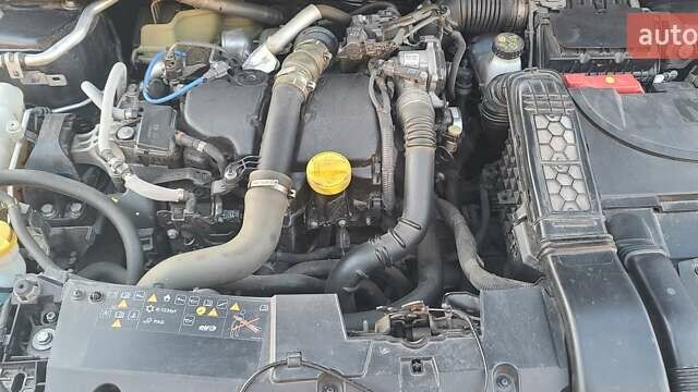 Серый Рено Меган, объемом двигателя 1.5 л и пробегом 185 тыс. км за 15700 $, фото 39 на Automoto.ua