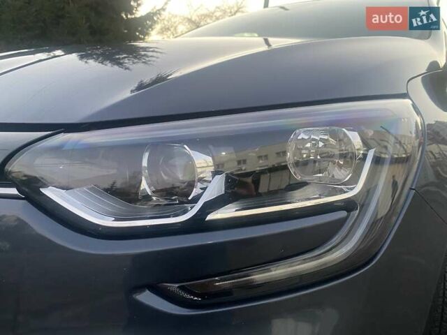 Сірий Рено Меган, об'ємом двигуна 1.46 л та пробігом 235 тис. км за 12000 $, фото 22 на Automoto.ua