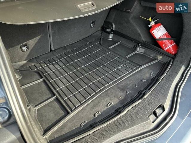 Серый Рено Меган, объемом двигателя 1.5 л и пробегом 210 тыс. км за 12400 $, фото 27 на Automoto.ua