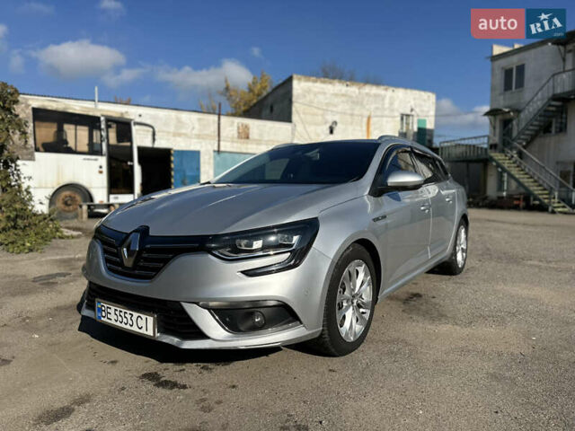 Рено Меган 2017 у Миколаєві на Automoto.ua Сірий Рено Меган, об'ємом двигуна 1.46 л та пробігом 260 тис. км за 13000 $, фото 1 на Automoto.ua