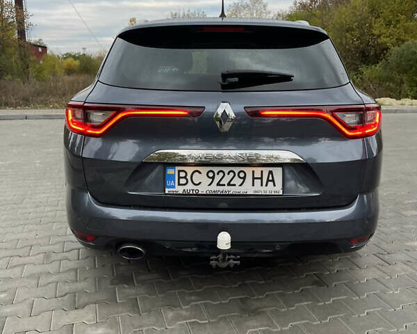 Рено Меган 2017 в Стрые на Automoto.ua Серый Рено Меган, объемом двигателя 1.46 л и пробегом 265 тыс. км за 11999 $, фото 8 на Automoto.ua