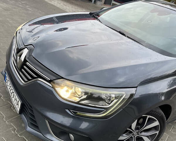 Рено Меган 2017 в Стрые на Automoto.ua Серый Рено Меган, объемом двигателя 1.46 л и пробегом 265 тыс. км за 11999 $, фото 20 на Automoto.ua