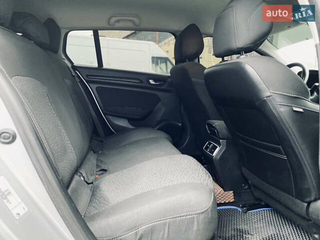 Сірий Рено Меган, об'ємом двигуна 1.46 л та пробігом 198 тис. км за 12600 $, фото 27 на Automoto.ua