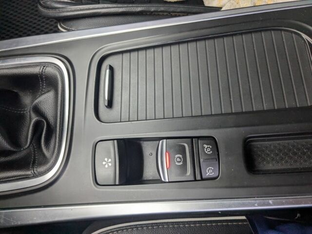 Сірий Рено Меган, об'ємом двигуна 0 л та пробігом 240 тис. км за 11700 $, фото 7 на Automoto.ua