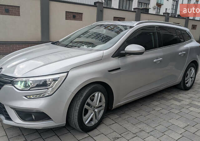 Серый Рено Меган, объемом двигателя 1.46 л и пробегом 151 тыс. км за 13850 $, фото 3 на Automoto.ua