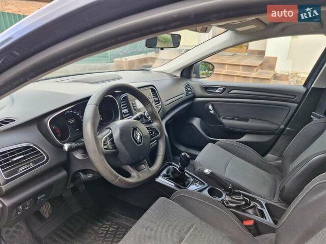 Рено Меган 2017 у Хмельницькому на Automoto.ua Сірий Рено Меган, об'ємом двигуна 1.6 л та пробігом 280 тис. км за 11500 $, фото 9 на Automoto.ua
