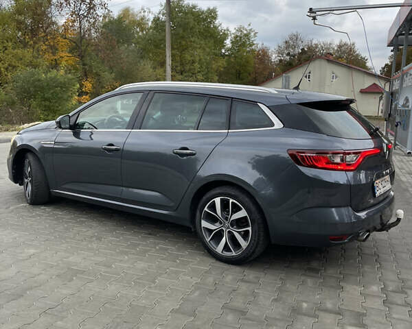 Рено Меган 2017 в Стрые на Automoto.ua Серый Рено Меган, объемом двигателя 1.46 л и пробегом 265 тыс. км за 11999 $, фото 5 на Automoto.ua