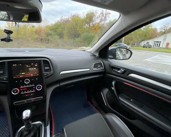 Рено Меган 2017 в Стрые на Automoto.ua Серый Рено Меган, объемом двигателя 1.46 л и пробегом 265 тыс. км за 11999 $, фото 33 на Automoto.ua