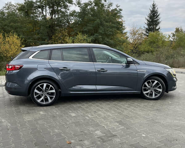 Рено Меган 2017 в Стрые на Automoto.ua Серый Рено Меган, объемом двигателя 1.46 л и пробегом 265 тыс. км за 11999 $, фото 12 на Automoto.ua