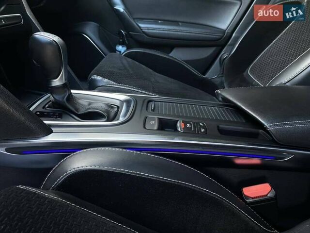 Сірий Рено Меган, об'ємом двигуна 1.5 л та пробігом 215 тис. км за 14200 $, фото 49 на Automoto.ua