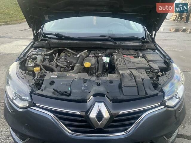 Сірий Рено Меган, об'ємом двигуна 1.46 л та пробігом 235 тис. км за 12000 $, фото 21 на Automoto.ua