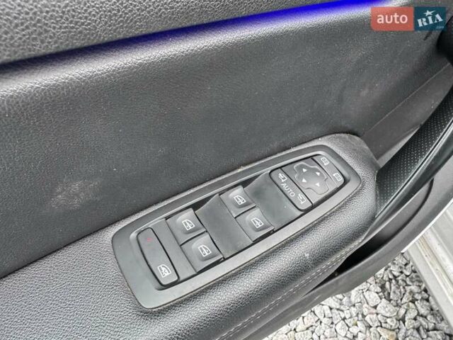 Серый Рено Меган, объемом двигателя 1.46 л и пробегом 232 тыс. км за 10990 $, фото 15 на Automoto.ua
