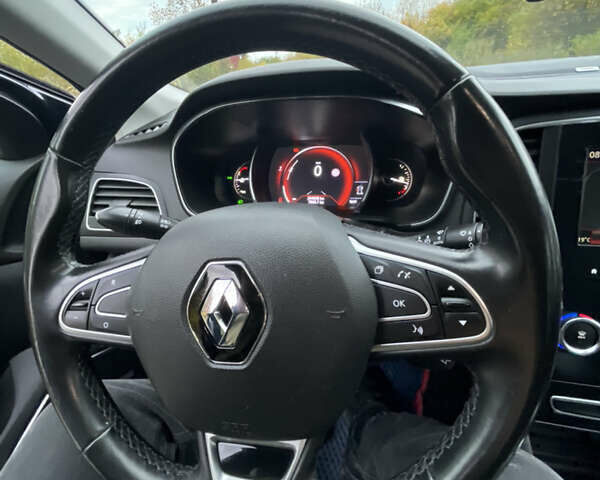 Рено Меган 2017 в Стрые на Automoto.ua Серый Рено Меган, объемом двигателя 1.46 л и пробегом 265 тыс. км за 11999 $, фото 35 на Automoto.ua