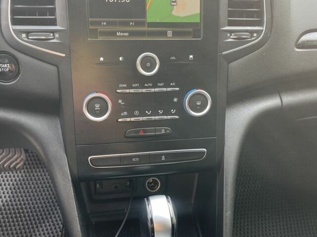 Серый Рено Меган, объемом двигателя 1.5 л и пробегом 233 тыс. км за 12200 $, фото 10 на Automoto.ua