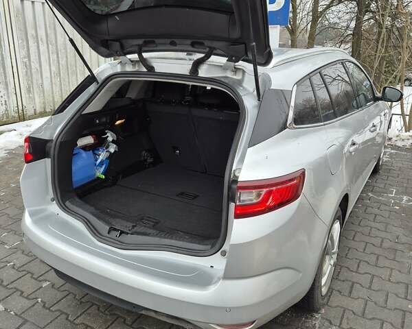 Серый Рено Меган, объемом двигателя 1.46 л и пробегом 155 тыс. км за 14000 $, фото 28 на Automoto.ua