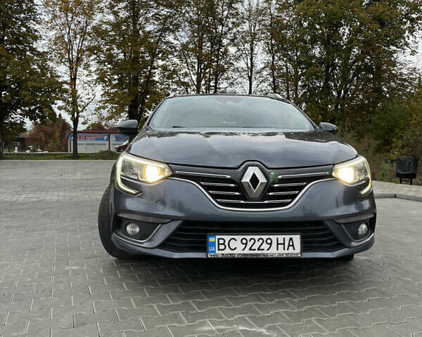 Рено Меган 2017 в Стрые на Automoto.ua Серый Рено Меган, объемом двигателя 1.46 л и пробегом 265 тыс. км за 11999 $, фото 17 на Automoto.ua