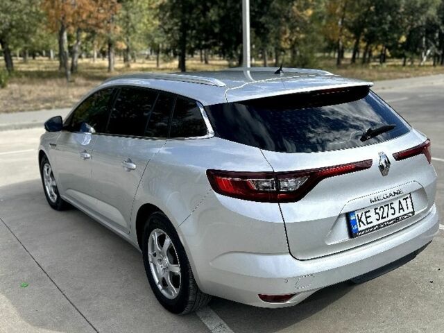 Серый Рено Меган, объемом двигателя 1.5 л и пробегом 202 тыс. км за 11899 $, фото 8 на Automoto.ua