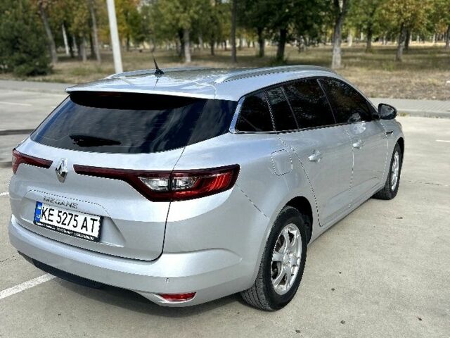 Серый Рено Меган, объемом двигателя 1.5 л и пробегом 202 тыс. км за 11899 $, фото 9 на Automoto.ua