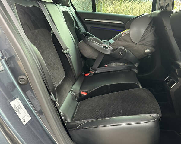 Сірий Рено Меган, об'ємом двигуна 1.46 л та пробігом 190 тис. км за 12600 $, фото 13 на Automoto.ua