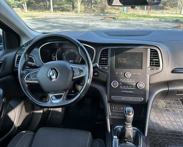 Серый Рено Меган, объемом двигателя 1.5 л и пробегом 210 тыс. км за 12400 $, фото 31 на Automoto.ua