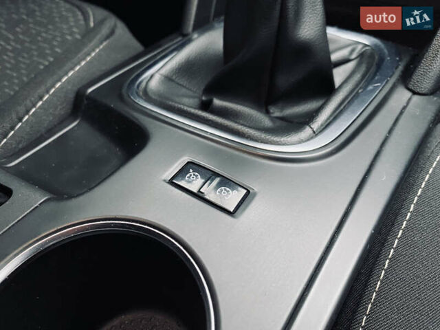 Сірий Рено Меган, об'ємом двигуна 1.46 л та пробігом 198 тис. км за 12600 $, фото 26 на Automoto.ua