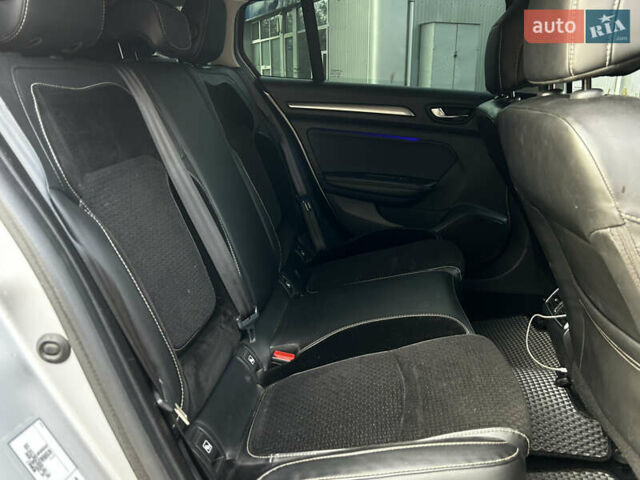 Серый Рено Меган, объемом двигателя 1.46 л и пробегом 262 тыс. км за 13999 $, фото 19 на Automoto.ua