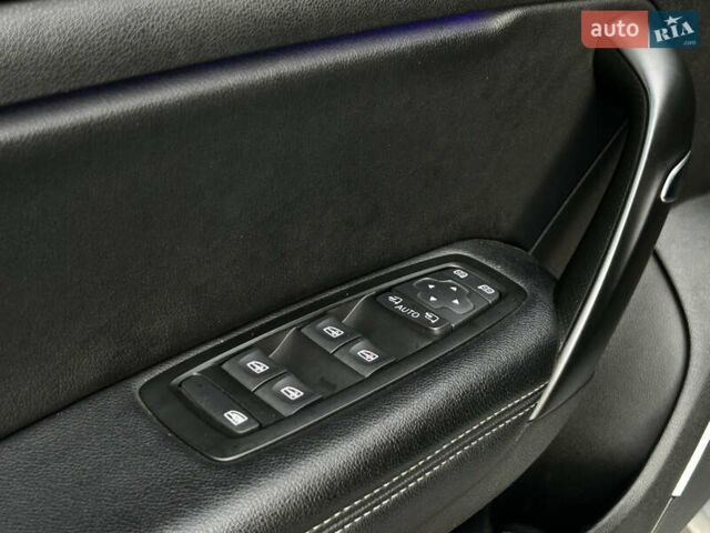 Серый Рено Меган, объемом двигателя 1.46 л и пробегом 262 тыс. км за 13999 $, фото 8 на Automoto.ua