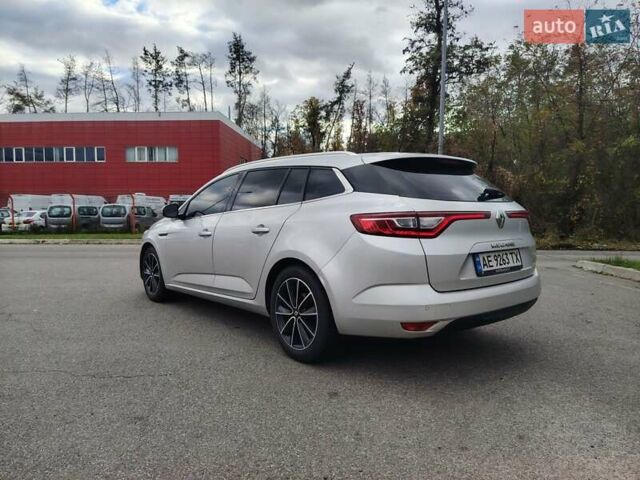 Сірий Рено Меган, об'ємом двигуна 1.46 л та пробігом 198 тис. км за 12588 $, фото 6 на Automoto.ua