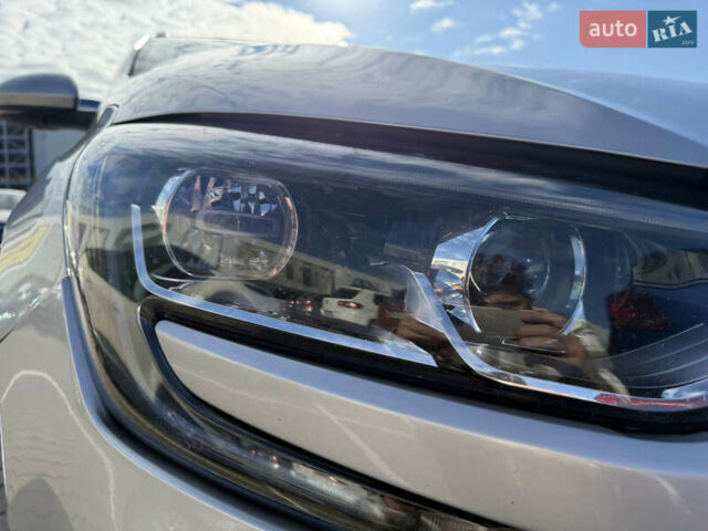 Рено Меган 2017 в Софіївська Борщагівка на Automoto.ua Серый Рено Меган, объемом двигателя 1.5 л и пробегом 230 тыс. км за 11500 $, фото 10 на Automoto.ua