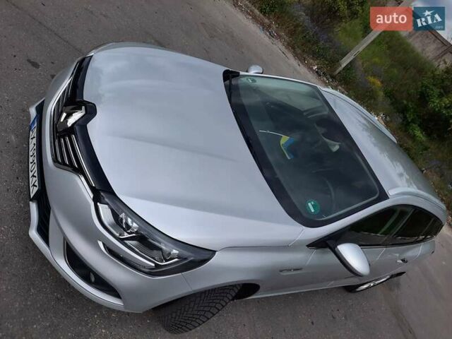 Серый Рено Меган, объемом двигателя 1.46 л и пробегом 230 тыс. км за 14300 $, фото 4 на Automoto.ua