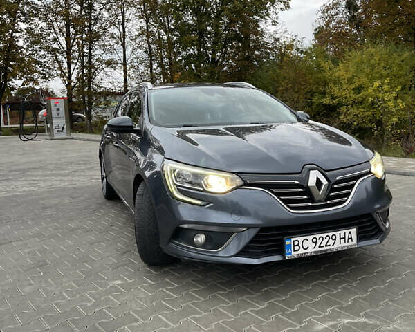 Рено Меган 2017 в Стрые на Automoto.ua Серый Рено Меган, объемом двигателя 1.46 л и пробегом 265 тыс. км за 11999 $, фото 16 на Automoto.ua