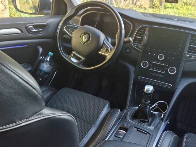 Серый Рено Меган, объемом двигателя 1.5 л и пробегом 270 тыс. км за 13500 $, фото 5 на Automoto.ua