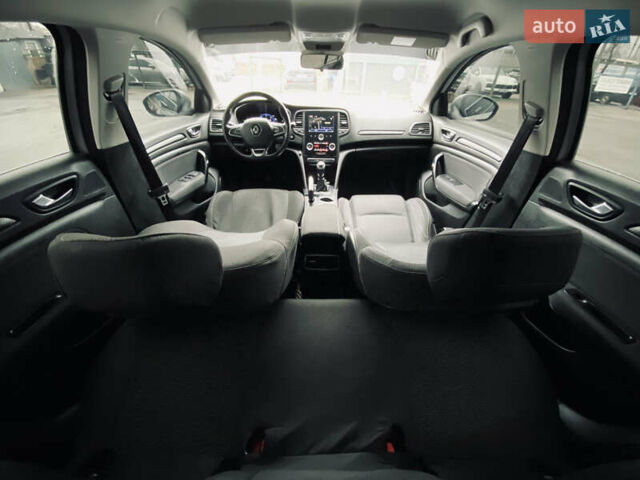 Сірий Рено Меган, об'ємом двигуна 1.46 л та пробігом 198 тис. км за 12600 $, фото 29 на Automoto.ua