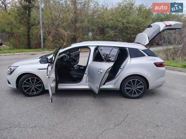 Сірий Рено Меган, об'ємом двигуна 1.46 л та пробігом 198 тис. км за 12588 $, фото 31 на Automoto.ua