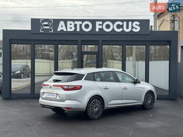 Сірий Рено Меган, об'ємом двигуна 1.46 л та пробігом 232 тис. км за 10990 $, фото 4 на Automoto.ua