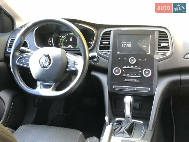 Сірий Рено Меган, об'ємом двигуна 1.46 л та пробігом 241 тис. км за 12000 $, фото 10 на Automoto.ua