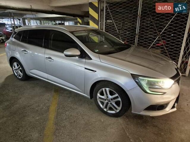 Серый Рено Меган, объемом двигателя 1.46 л и пробегом 155 тыс. км за 14000 $, фото 40 на Automoto.ua